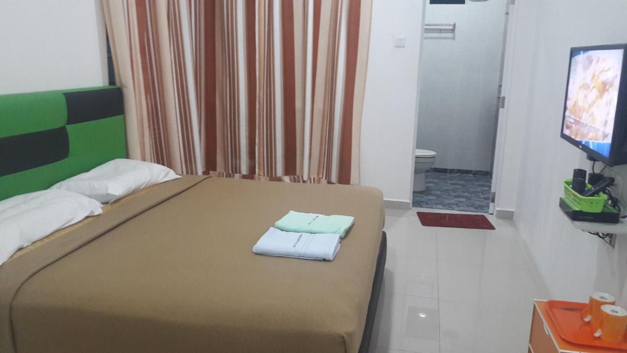 Dlayaran Villa Guest House Kuala Rompin Bagian luar foto
